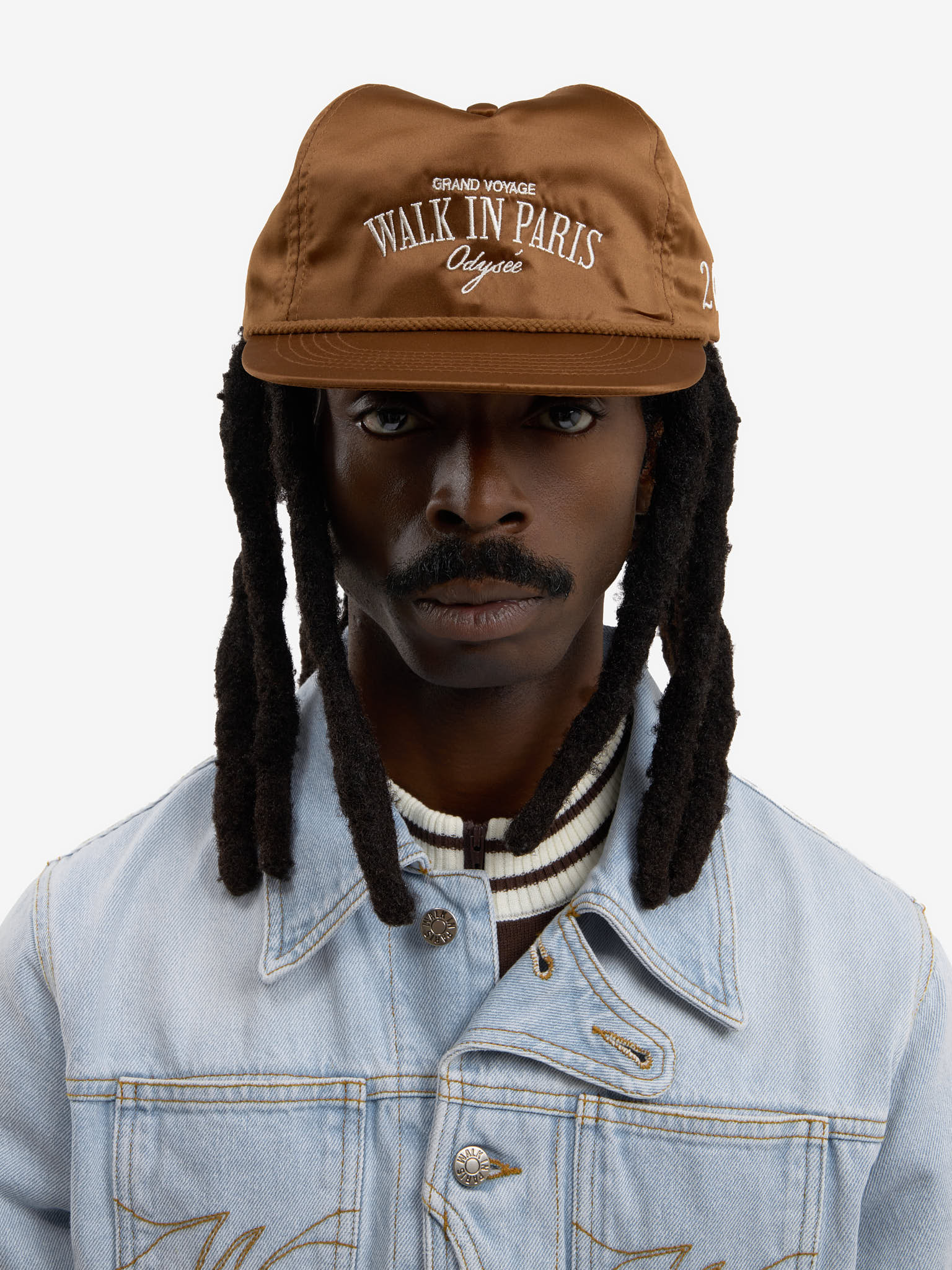 La casquette Odyssée en satin marron - Image 4