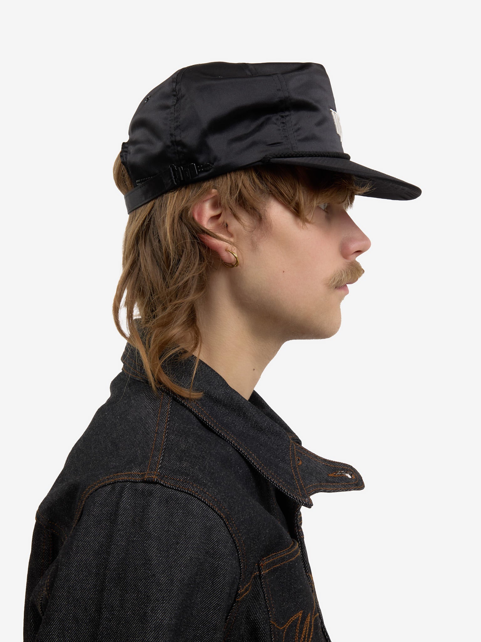 La casquette Signature en satin noire - Image 5