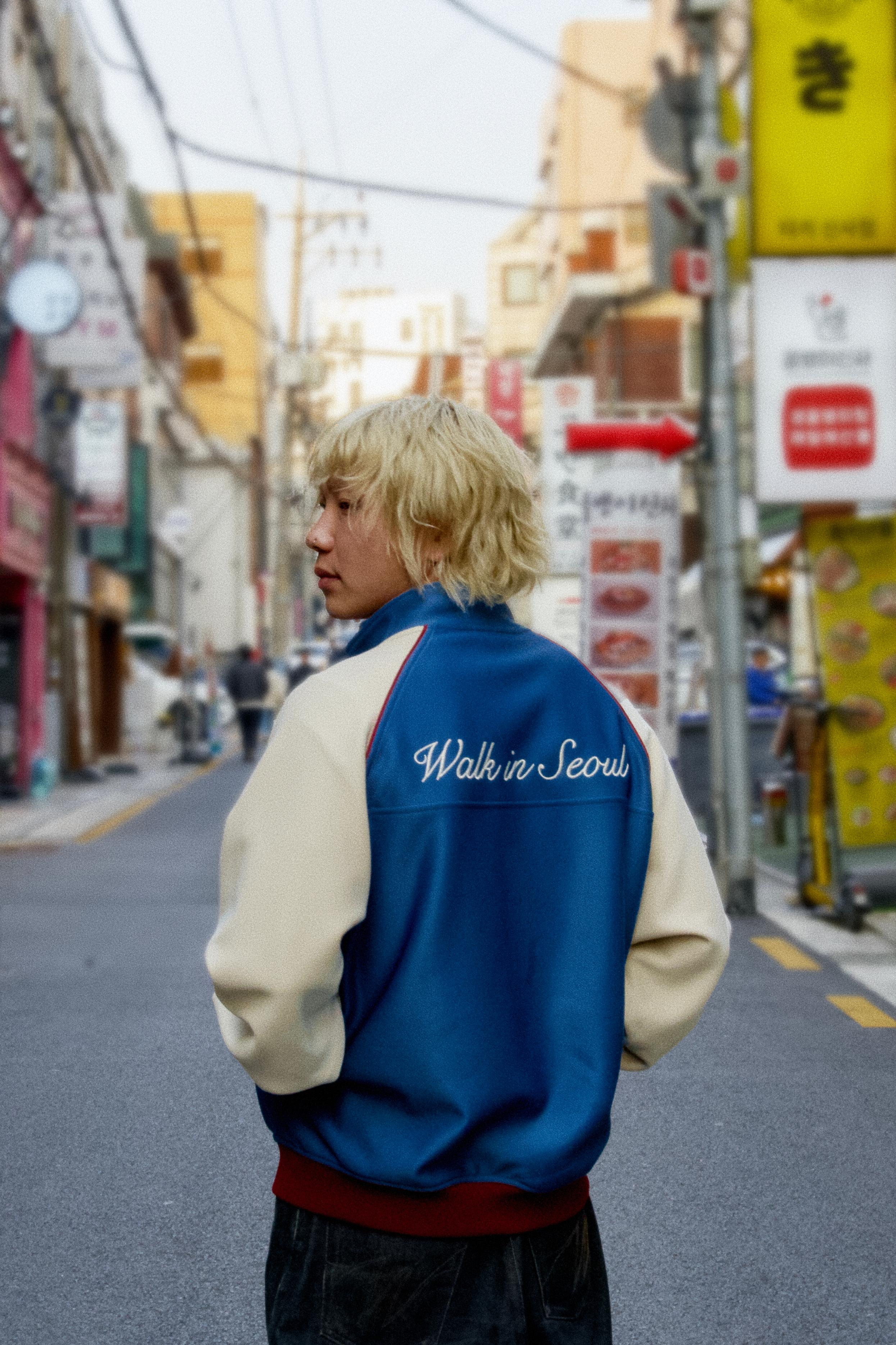 La veste de jogging "Walk in Seoul" - Image 3