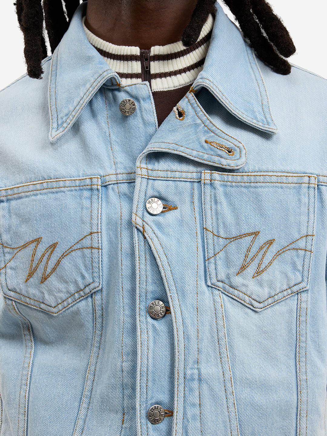 La veste du postier en denim clair délavé - Image 13
