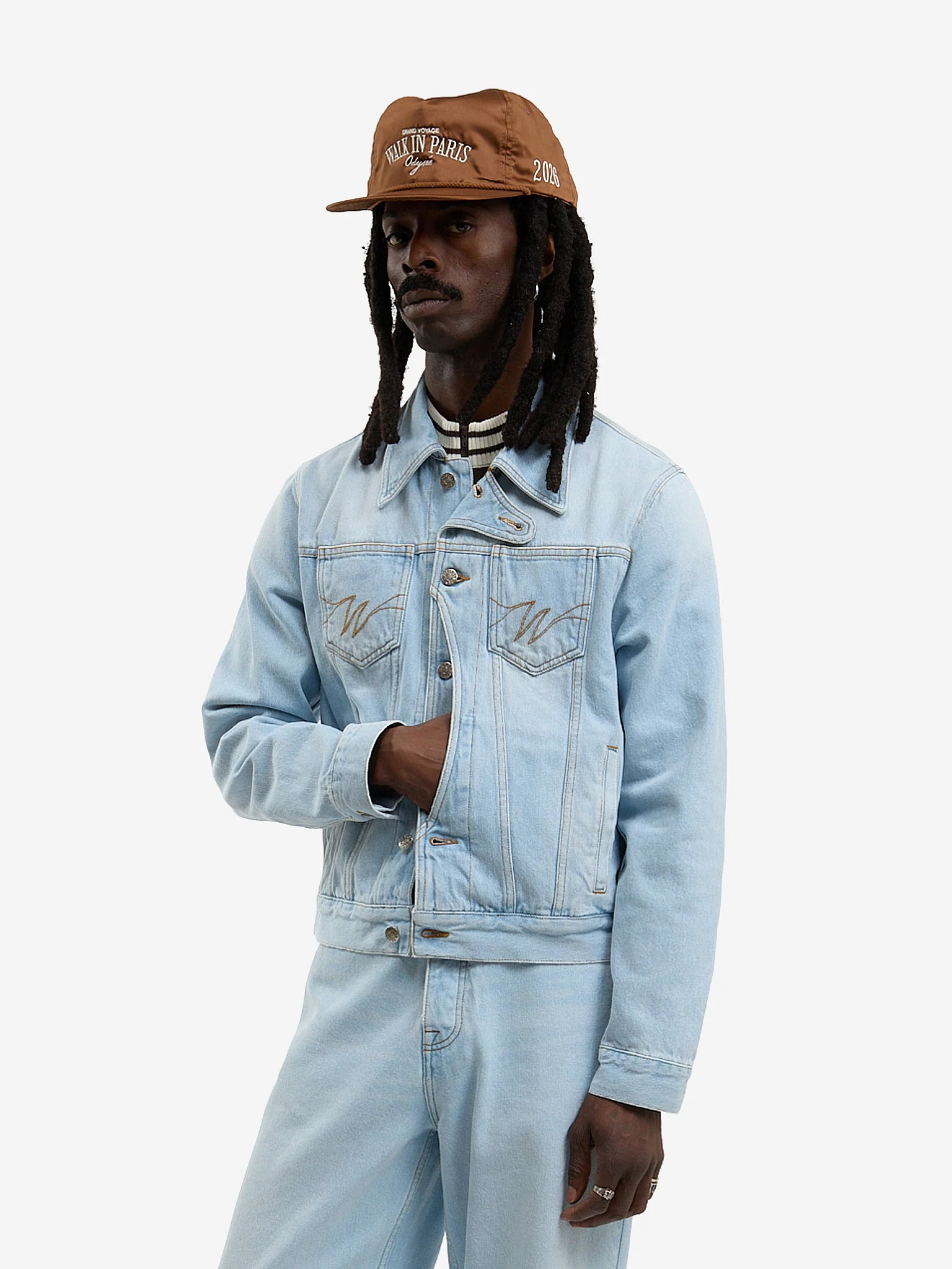 La veste du postier en denim clair délavé - Image 6