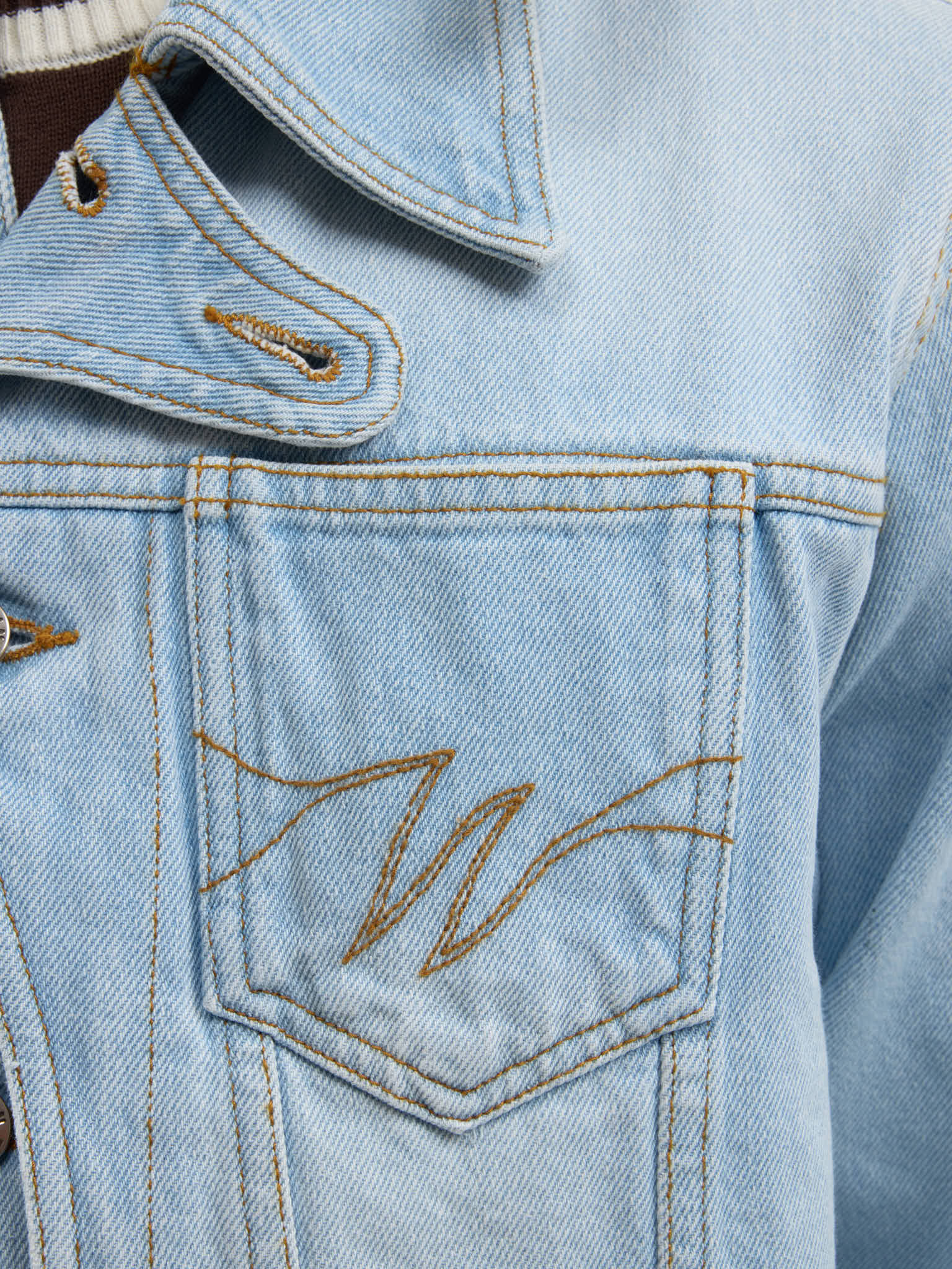 La veste du postier en denim clair délavé - Image 8