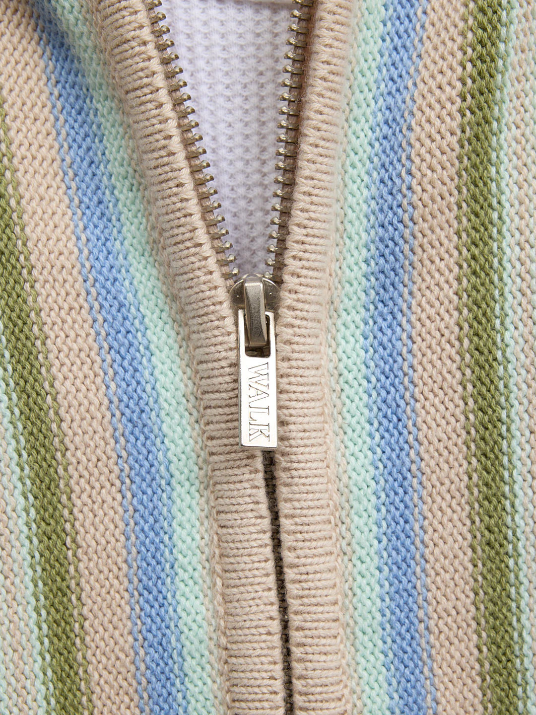 Le cardigan à rayures marron - Image 8