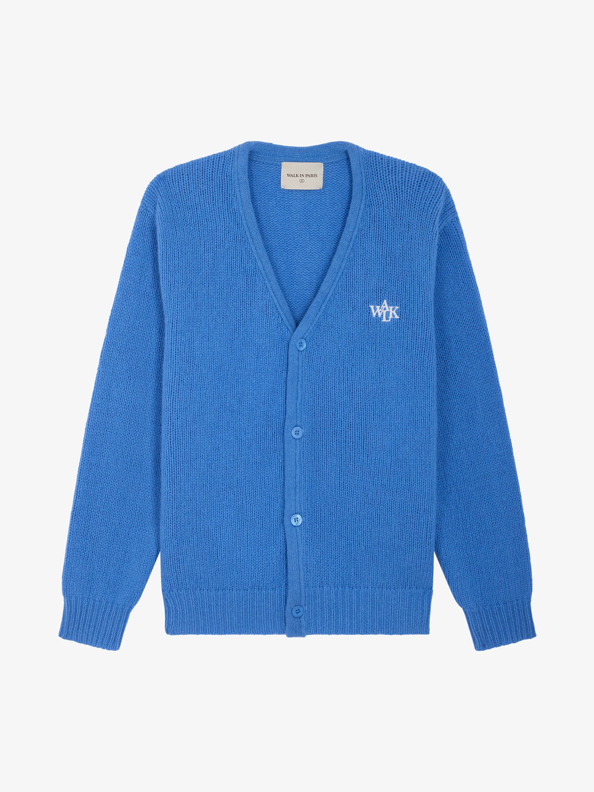 Le cardigan bleu clair