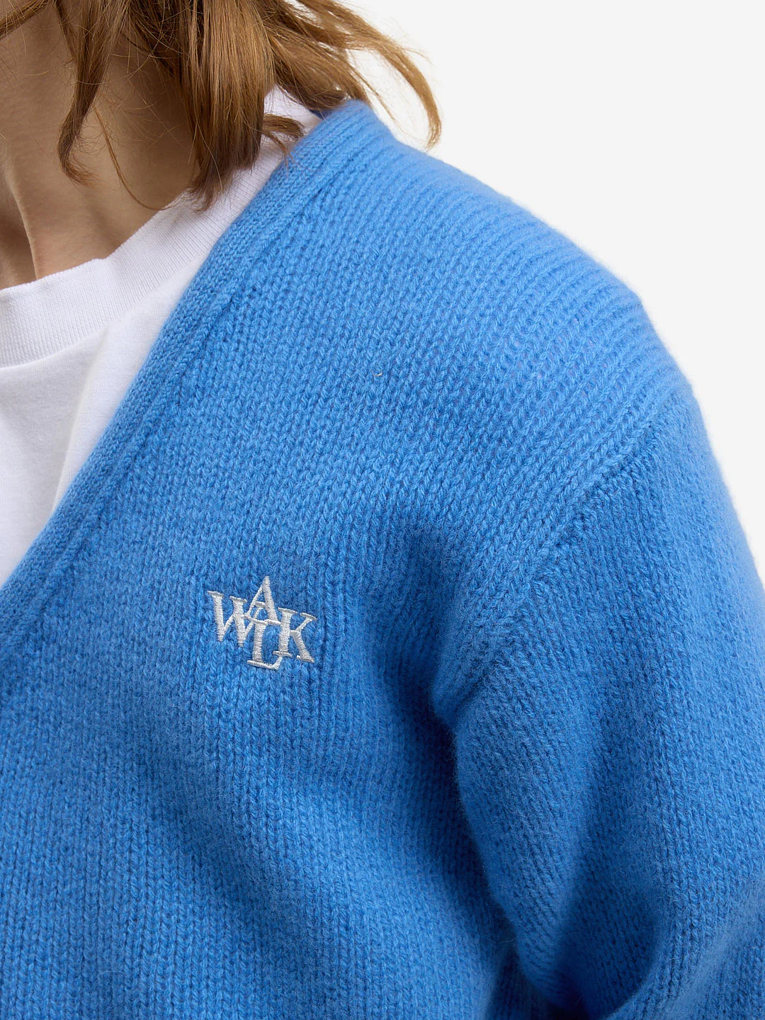 Le cardigan bleu clair - Image 10