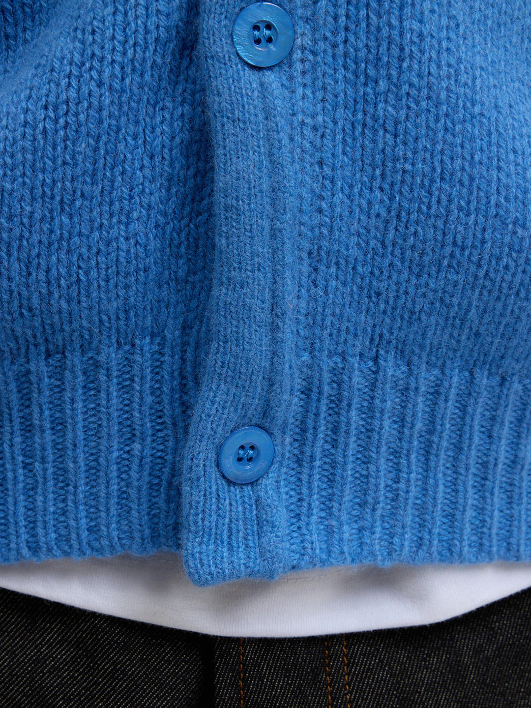 Le cardigan bleu clair - Image 8