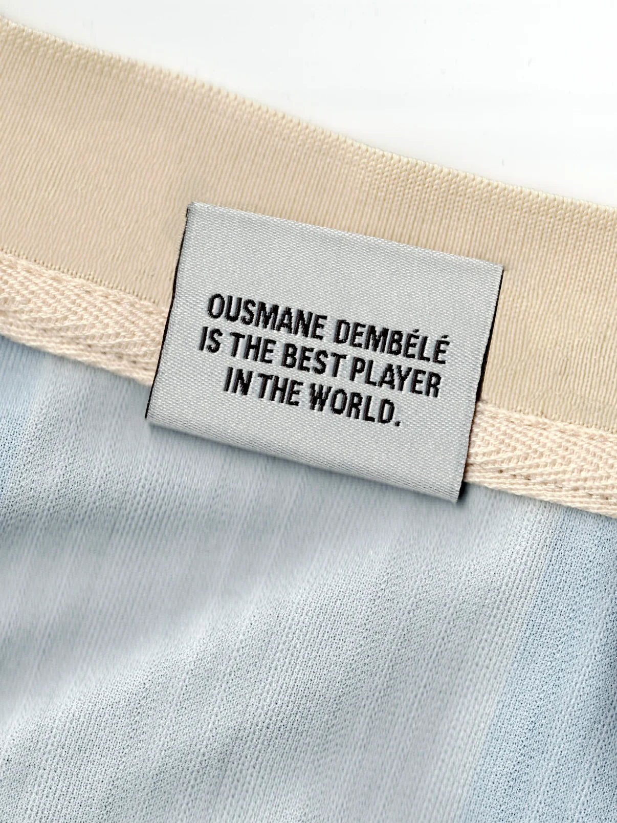 Le maillot de foot beige - Image 6