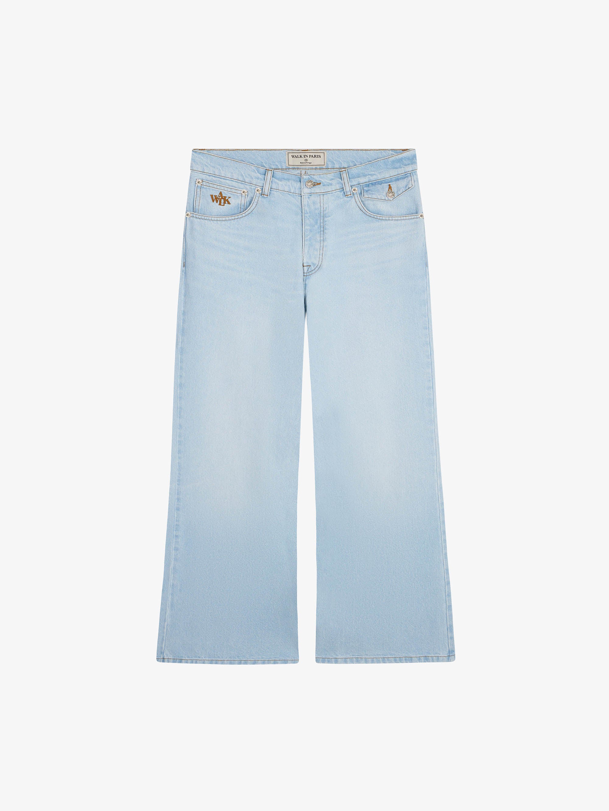 Le pantalon flare en denim clair délavé