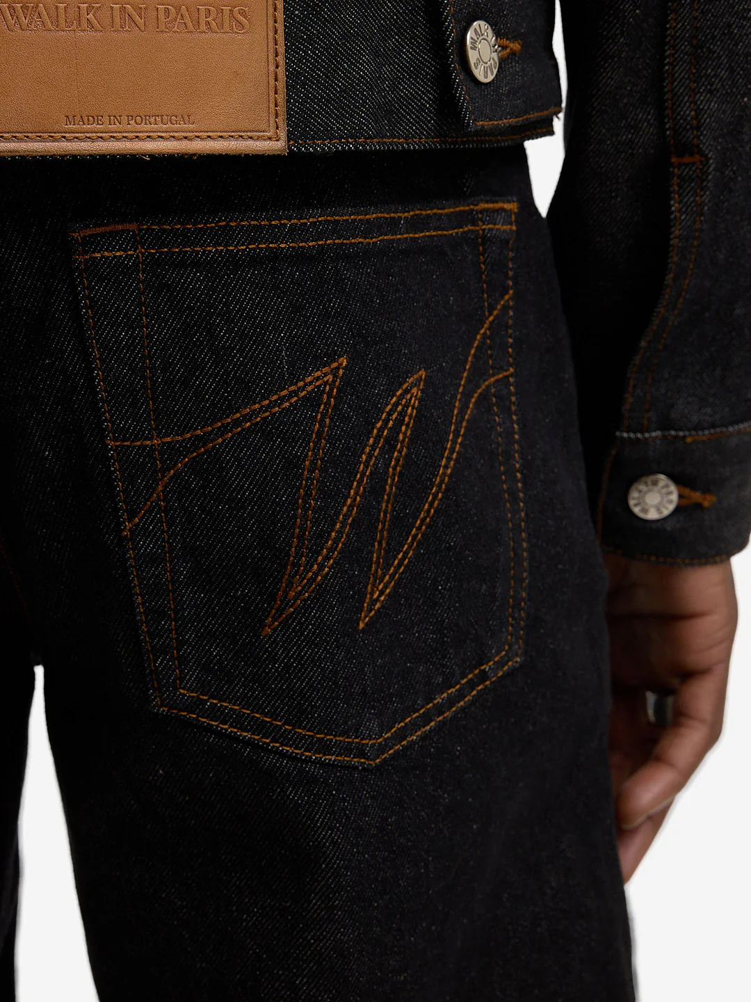 Le pantalon regular en denim brut - Image 10