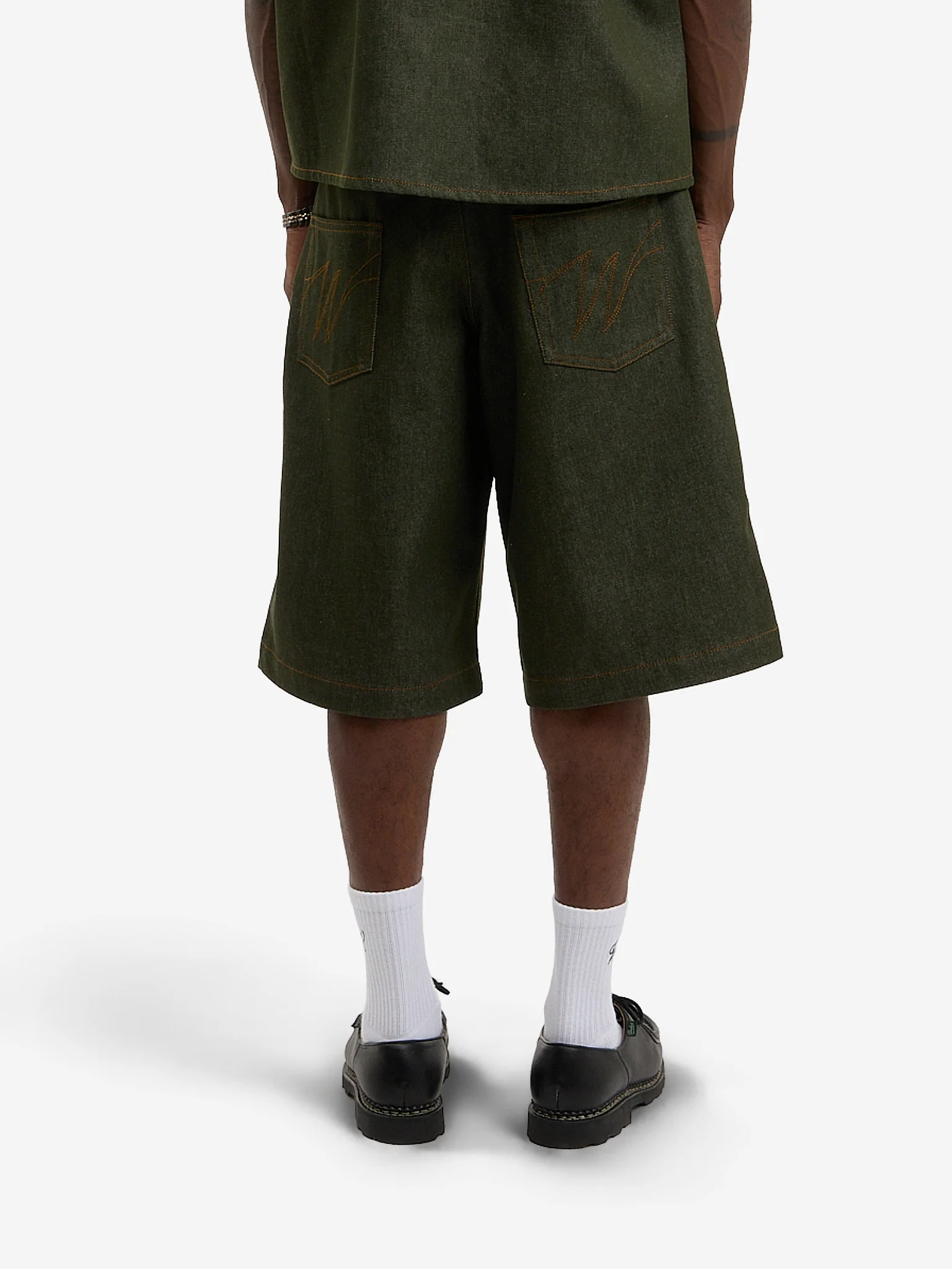 Le short baggy en denim brut vert - Image 6