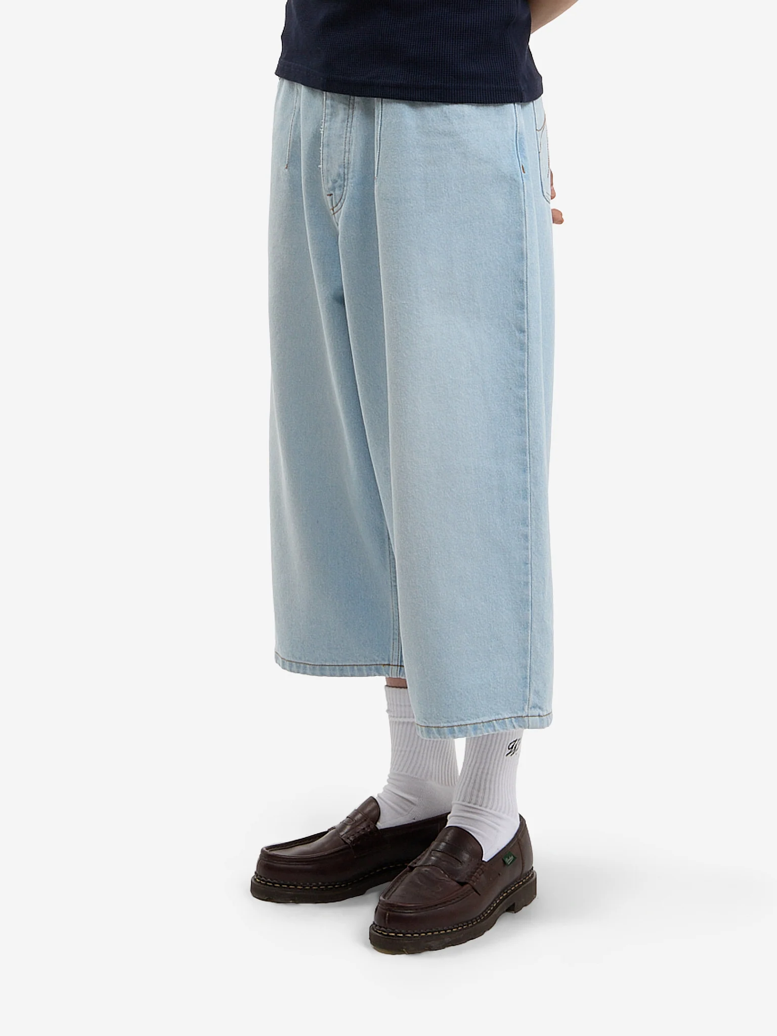 Le short ballon en denim clair délavé - Image 12