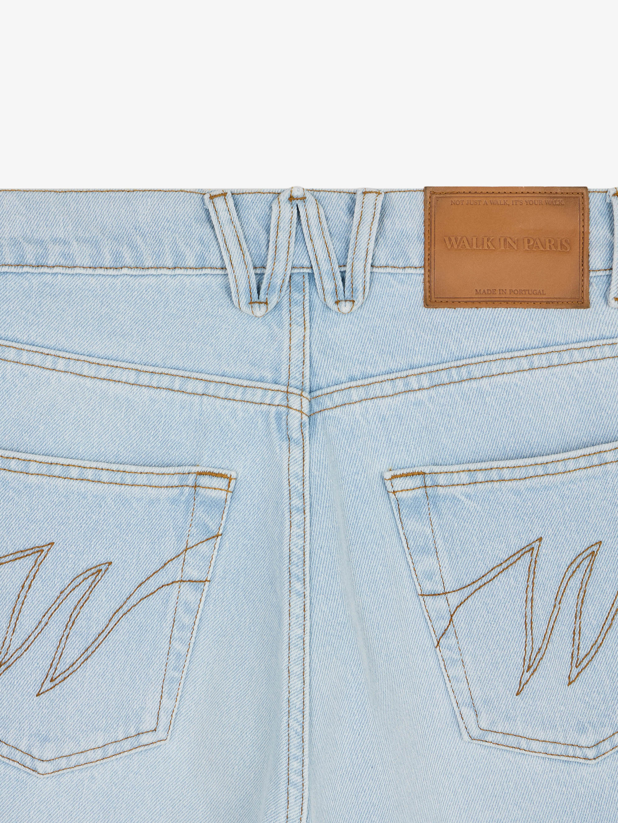 Le short ballon en denim clair délavé - Image 4