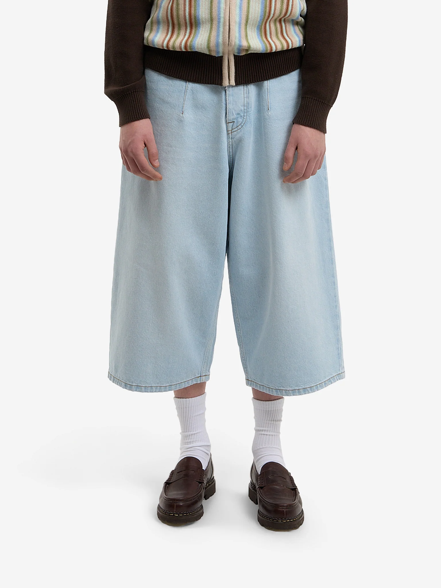 Le short ballon en denim clair délavé - Image 6