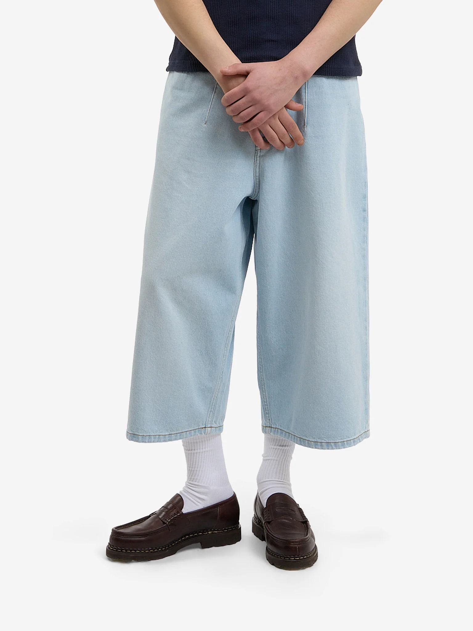 Le short ballon en denim clair délavé - Image 7