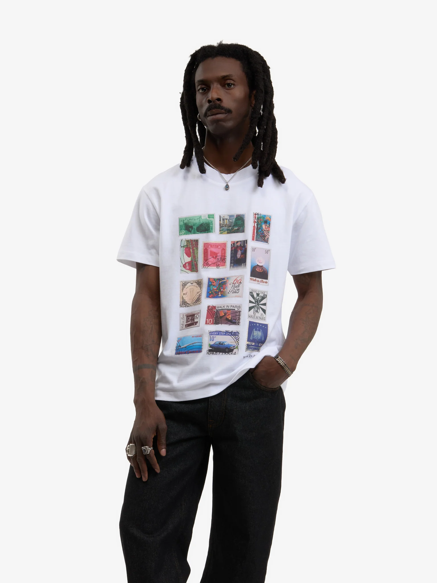 Le t-shirt Collection de timbres - Image 3