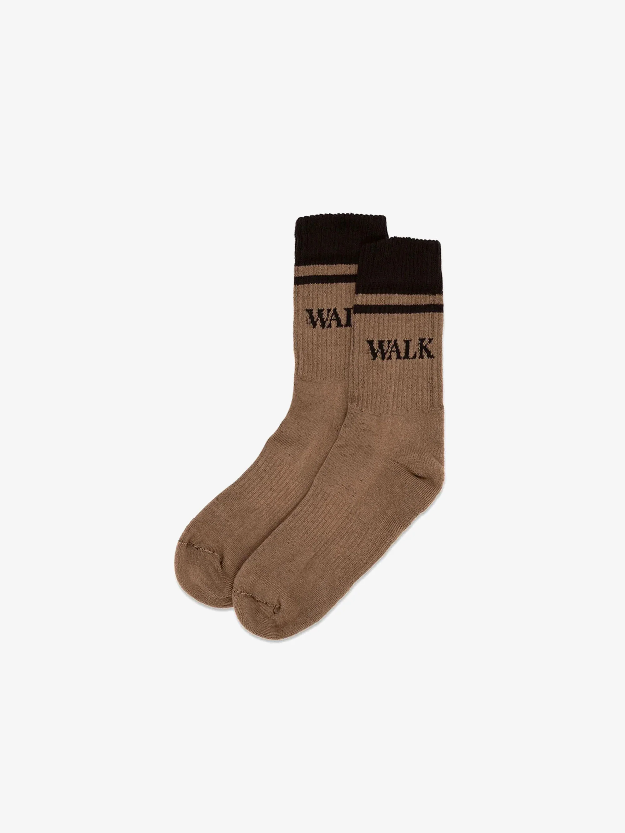 Les chaussettes marrons