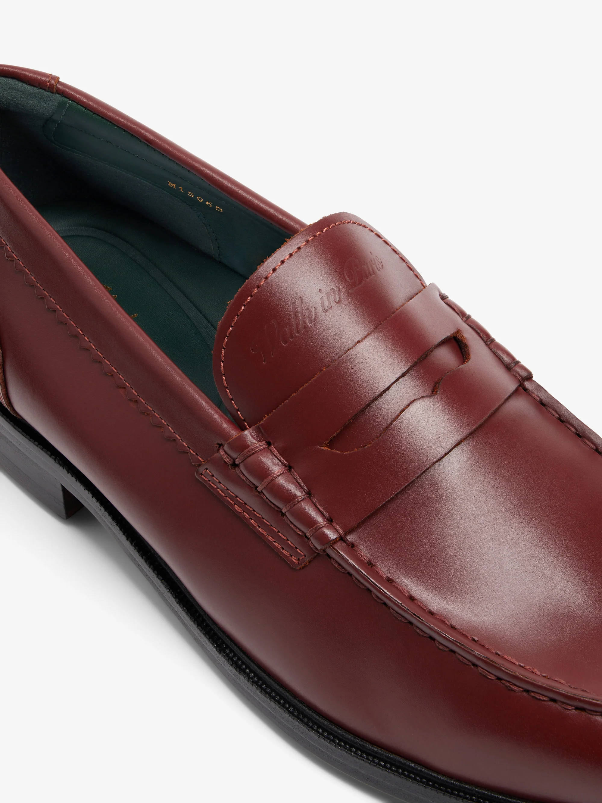 Walk in Paris x Clarks - La Craft James Lo Bordeaux - Image 3